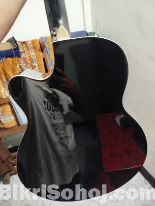 Guiter axe48c